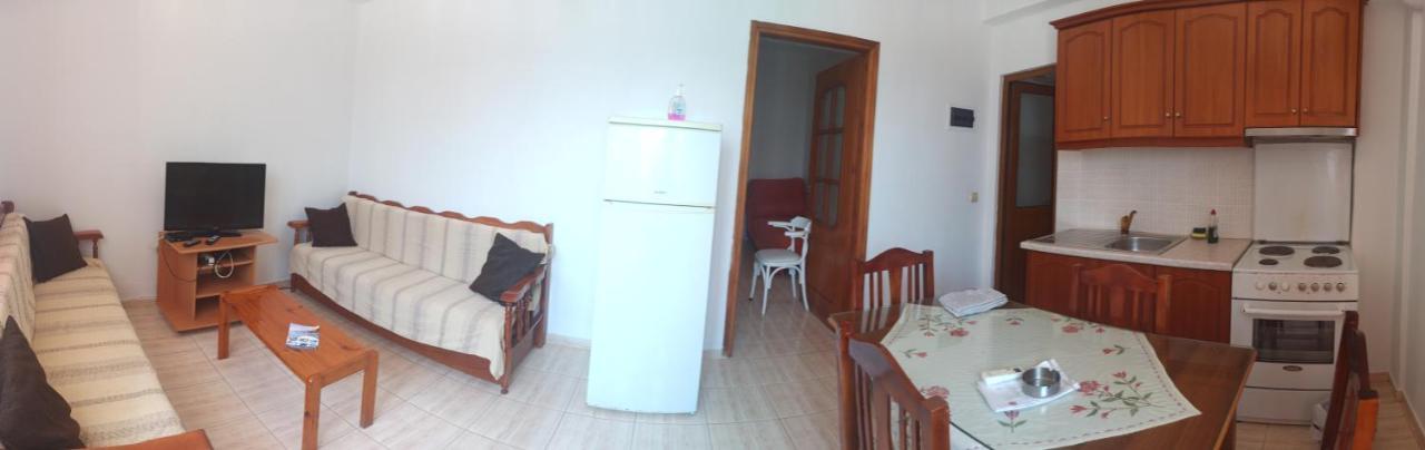 Achilles Apartments Sarande Bagian luar foto