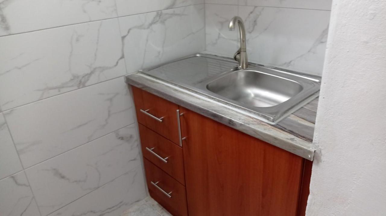 Achilles Apartments Sarande Bagian luar foto