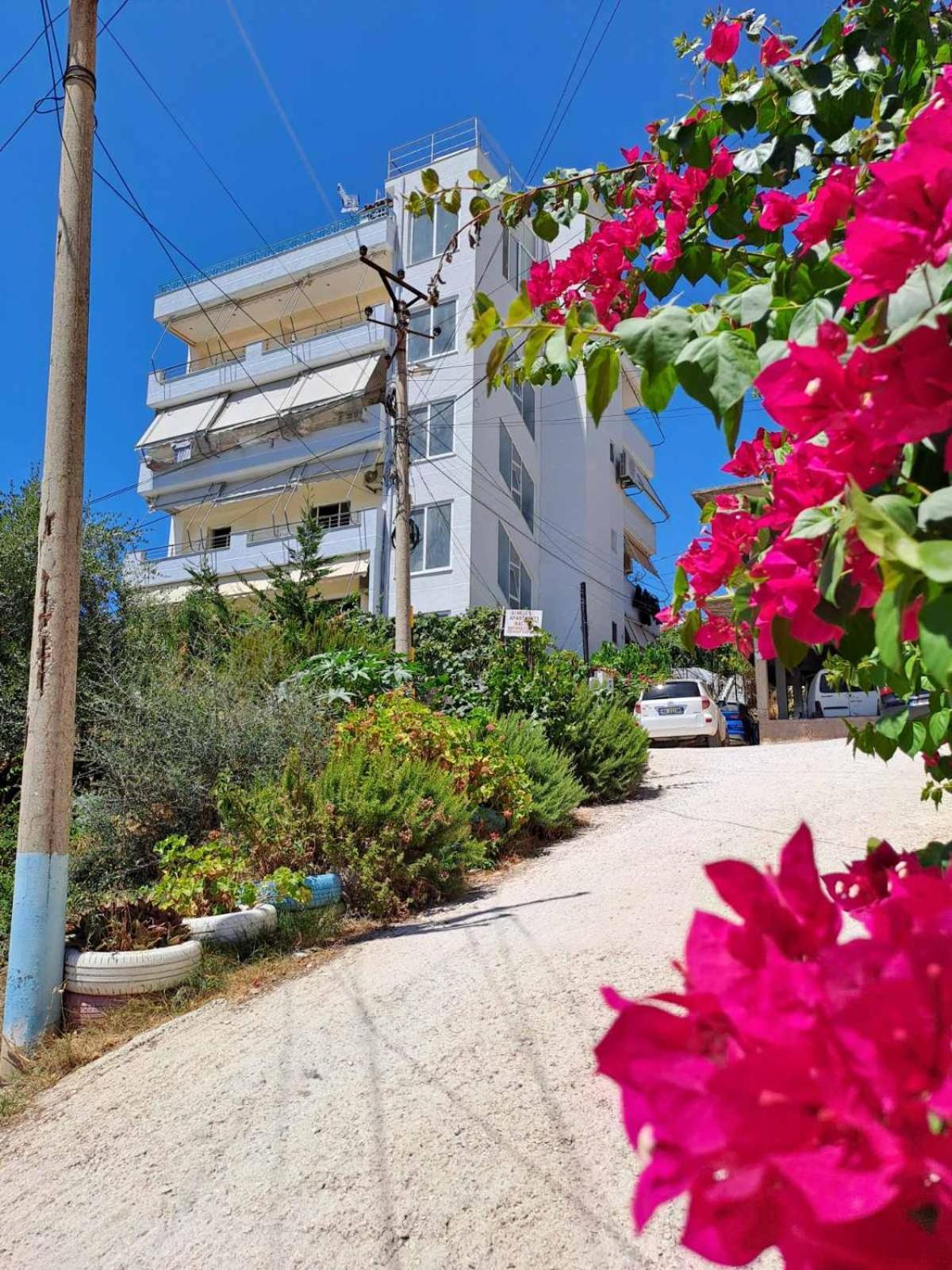 Achilles Apartments Sarande Bagian luar foto
