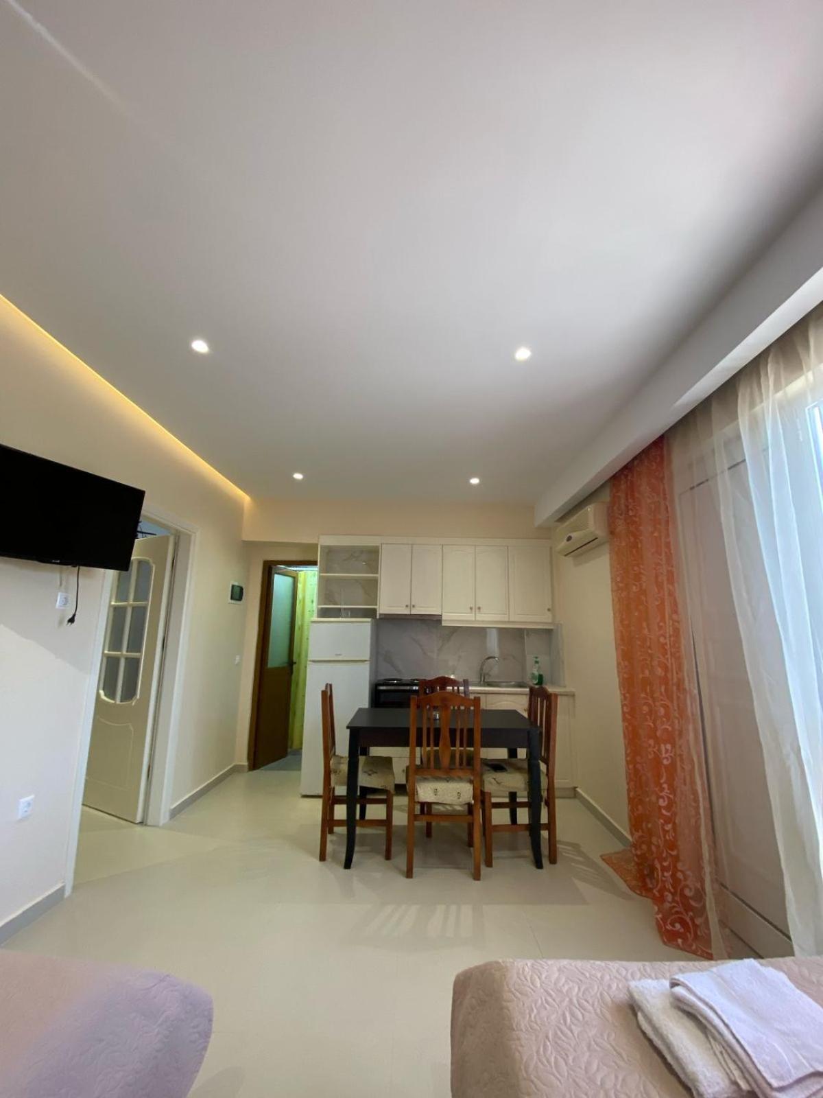 Achilles Apartments Sarande Ruang foto
