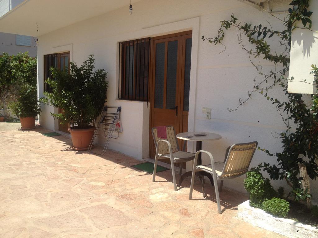 Achilles Apartments Sarande Bagian luar foto