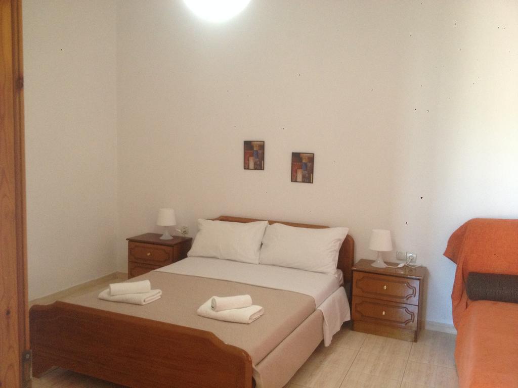 Achilles Apartments Sarande Bagian luar foto
