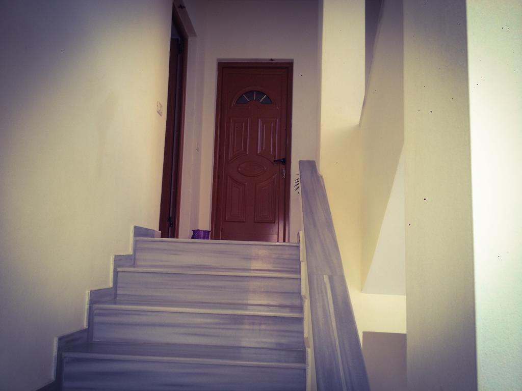 Achilles Apartments Sarande Bagian luar foto
